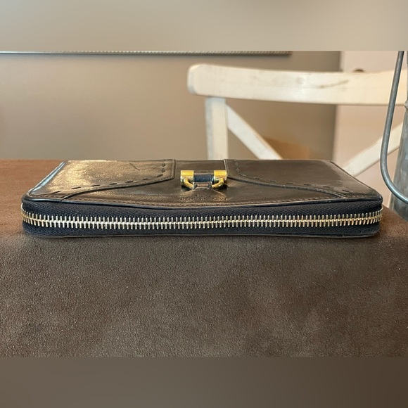 Yves St. Laurent black leather zip around wallet - Picture 6 of 12